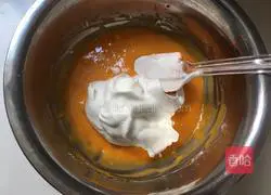 Carrot juice chiffon cake recipe 8