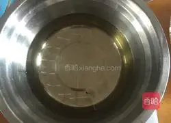 Honey and water-free Illustration of how to make cupcakes 2