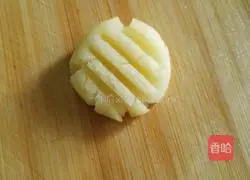 Illustration of how to make egg yolk biscuits 8