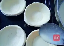 Illustration of how to make original Portuguese egg tart 6