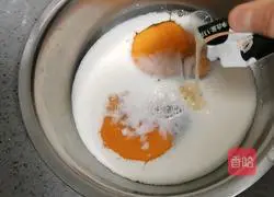 Illustration of homemade egg tart liquid 3