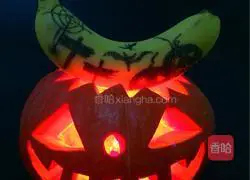 Illustration of how to make a pumpkin lantern 9