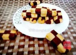 Illustration of how to make plaid biscuits 15