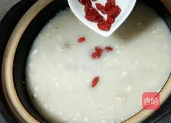 Illustration of how to make puzzle walnut porridge 9