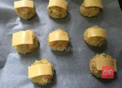 Illustration of how to make cheese rice balls 7