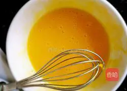 Illustration of how to make dragon fruit egg tart 7