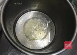 Illustration of how to make frozen cheesecake 1