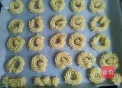 Illustration of how to make chive cookies 6