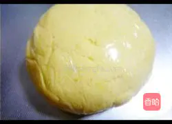 Illustration of how to make bear biscuits 4