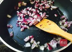 Illustration of tomato and cheese baked rice 3