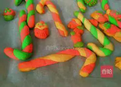  Illustration of how to make colorful cane cookies 19
