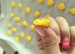Illustration of how to make egg yolk biscuits (complementary food for 9-month-old babies) 9