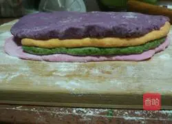 Illustration of how to make rainbow cookies 5