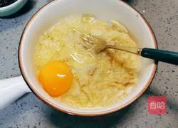 Blackcurrant Waffle Recipe Illustration 4