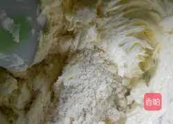 Illustration of how to make cherry blossom cookies 4