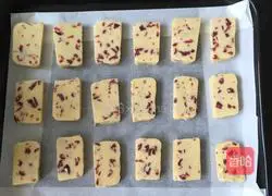 Illustration of how to make cranberry cookies 8