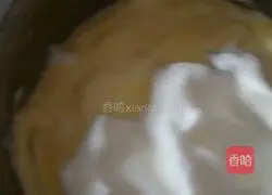 Illustration of how to make chiffon cake 9