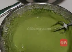 Illustration of how to make green juice cake 4