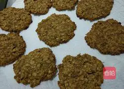 Illustration of how to make crispy oatmeal cookies 8