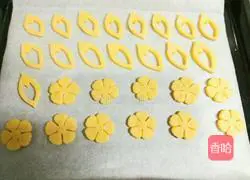 Illustration of how to make pattern biscuits 6