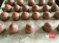 Illustration of how to make purple sweet potato and red bean cake 16