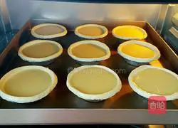 Illustration of how to make original egg tart (whole egg) 8