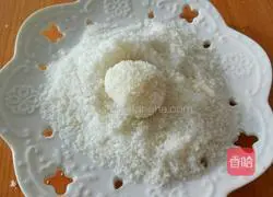 Illustration of how to make coconut biscuits 7