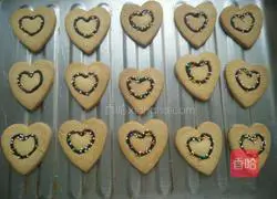Illustration of how to make chocolate-decorated cookies 14