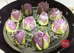 Illustration of how to make purple sweet potato rose rolls 13