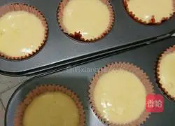 Illustration of how to make sponge cup cake 7