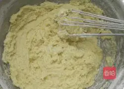 Illustration of how to make chiffon cake embryo 2