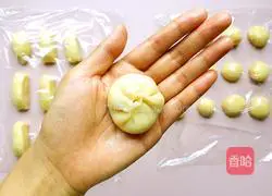Illustration of how to make bean paste open cake 5