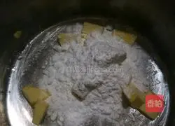 Pictures of how to make pineapple puffs 1