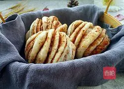 Illustration of how to make bean paste rolls 16