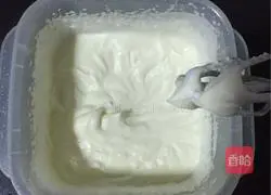 Illustration of how to make small cream cakes 4