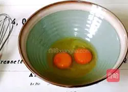 Illustration of how to make delicious waffles with green sauce 3