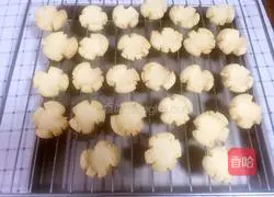 Illustration of how to make margarita cookies 9