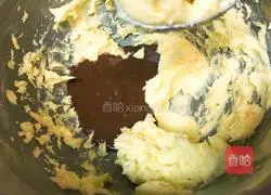 Illustration of how to make New Year's dessert - cream chocolate cookies 9