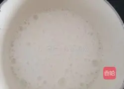 Illustration of how to make eight-inch chiffon cake 4