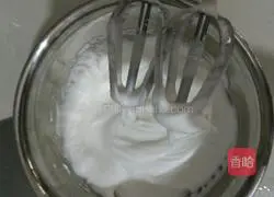 Illustration of how to make chiffon cake 7