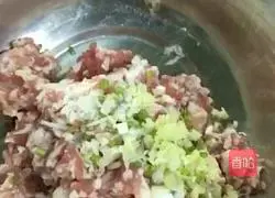 Illustration of how to make Mushroom and Meat Tarts 1