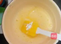 Illustration of how to make original chiffon cup cake 3