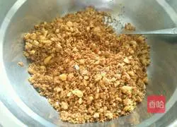 Illustration of how to make peanut walnut and sesame filling 9