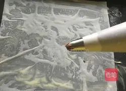 Illustration of how to make raisin chocolate chip cookies 9