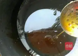 Illustration of how to make shredded walnuts 7