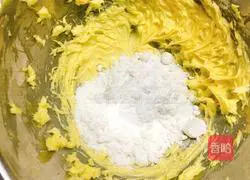 Illustration of how to make matcha honey bean biscuits 5