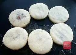 Illustration of making buckwheat cakes with bean paste 13