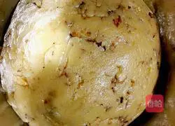 Illustration of how to make palace walnut cake 4