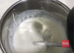 Strawberry Mousse Cake Recipe Illustration 6