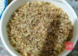 Illustration of how to make walnut stewed eggs 9